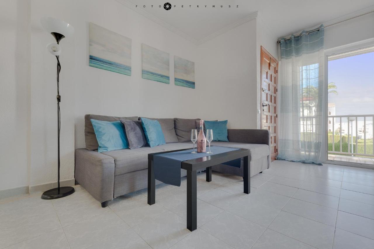 Apartment With Pool, Sea Views & Balcony Less Than 10Min Walk To La Mata Beach! Torrevieja Exterior foto